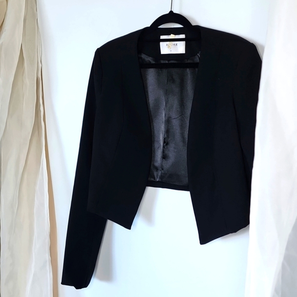 NWOT Sheike size 12 black cropped blazer - Picture 4 of 10